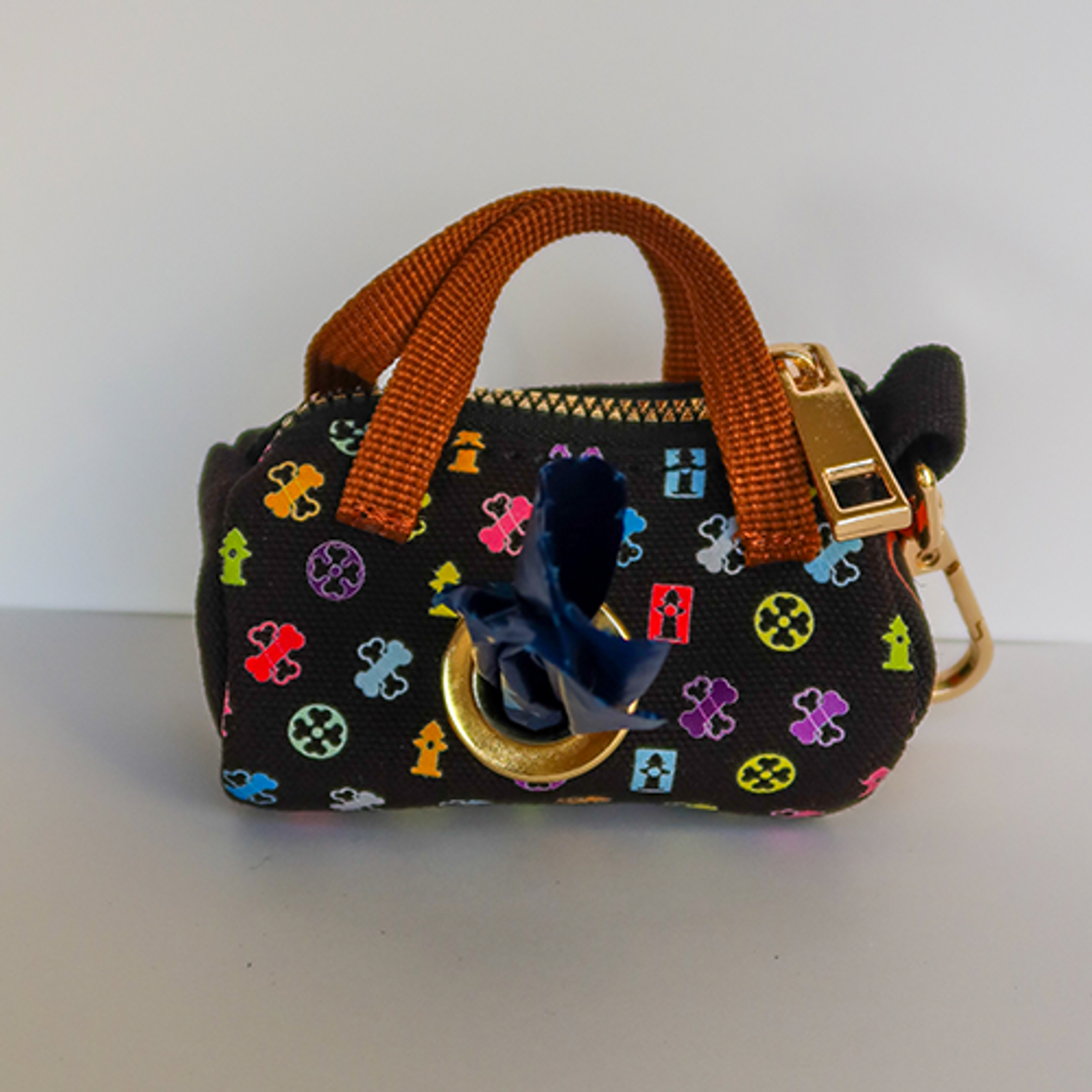 Bonejour Bag Dispenser Image 1