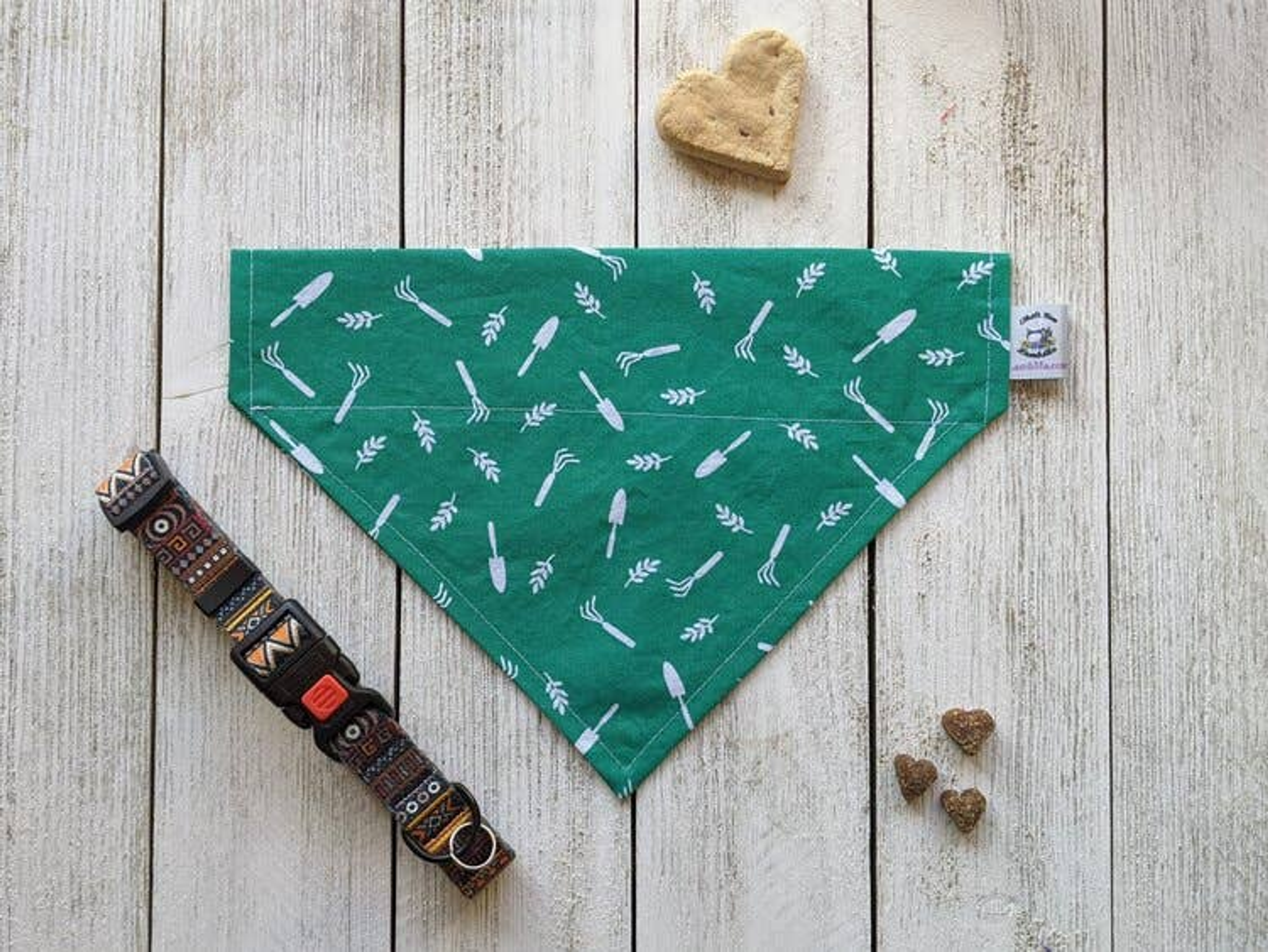 Over-The-Collar Dog Bandana Image 1