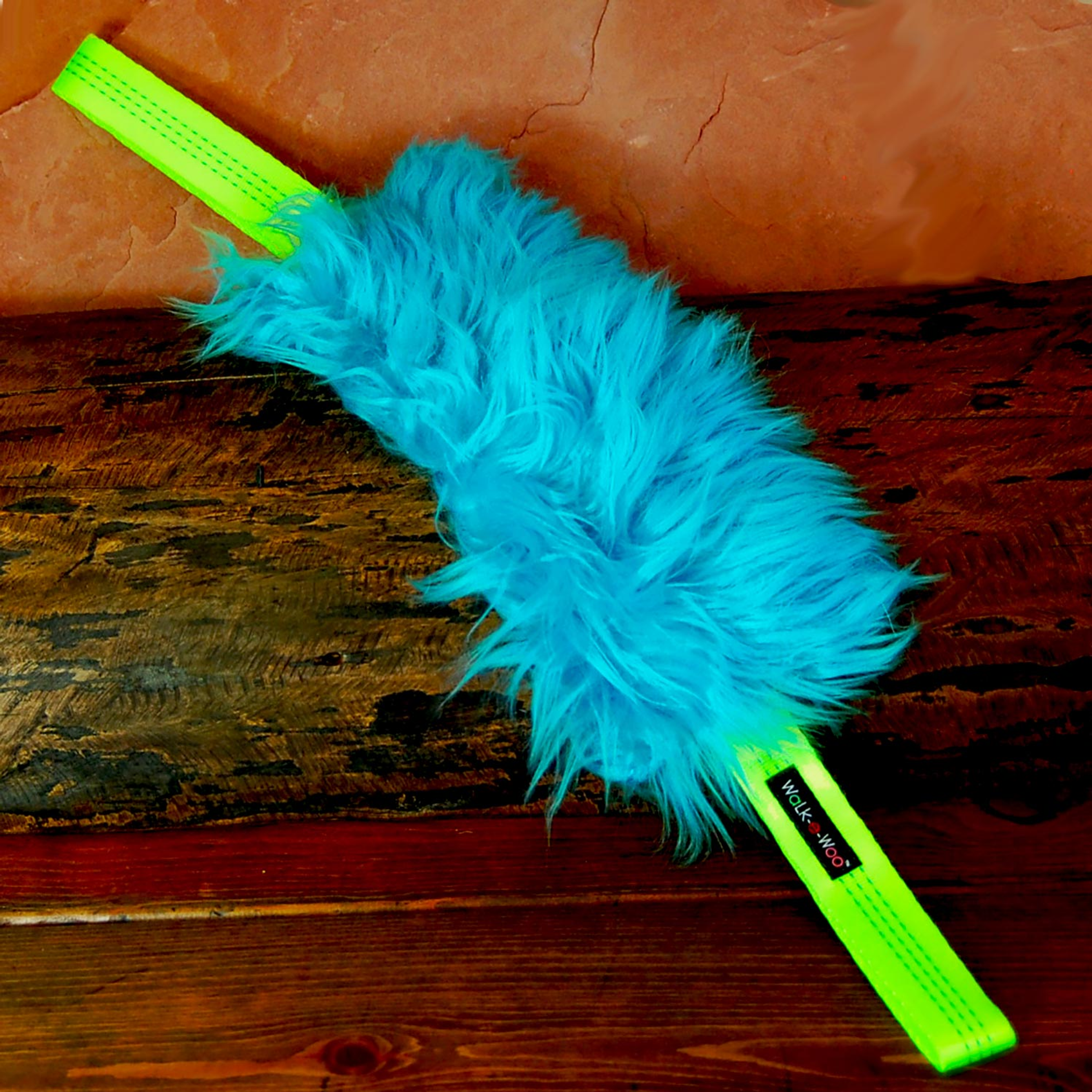 Walk-e-Woo TugGRRR Toys Image 1