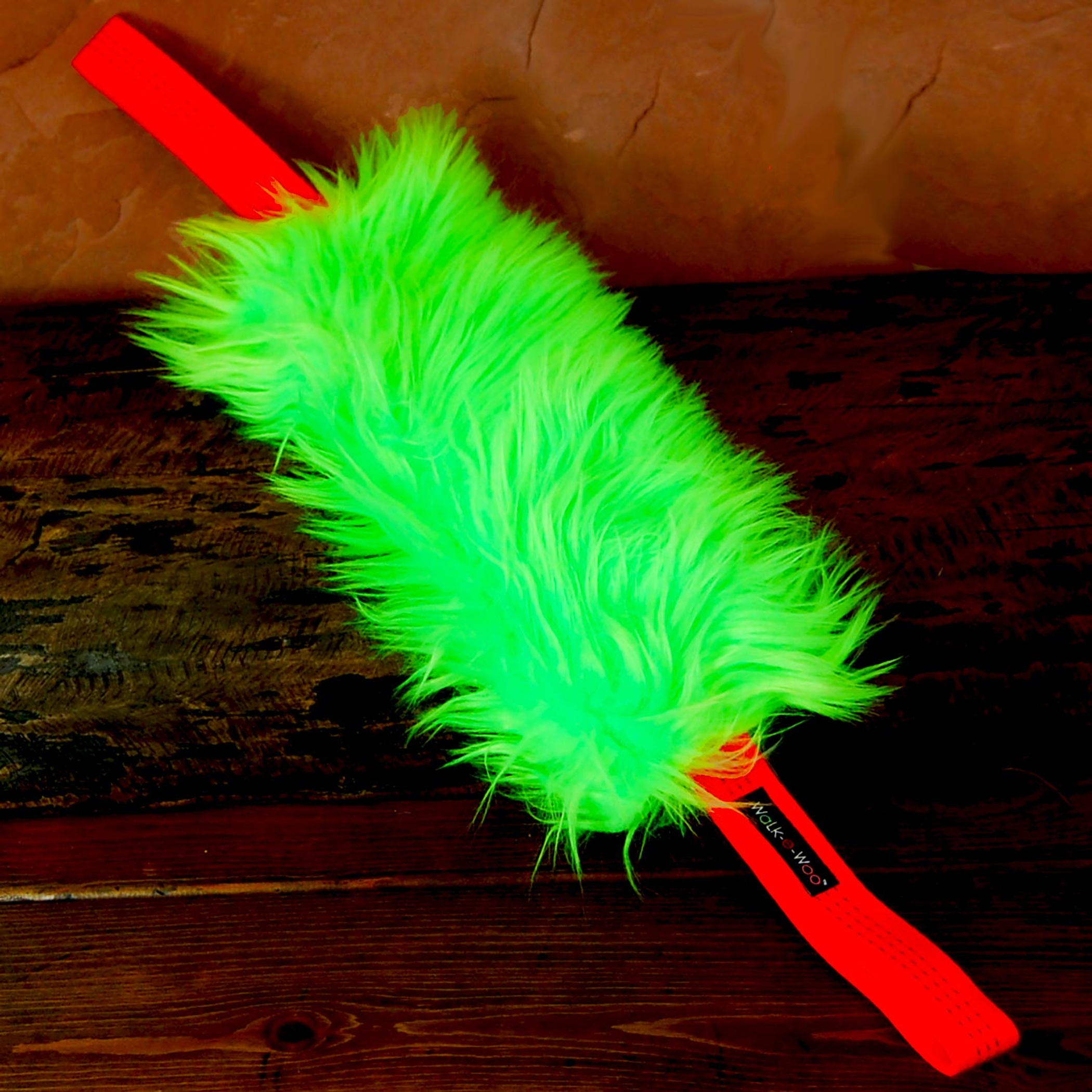 Walk-e-Woo TugGRRR Toys Image 1