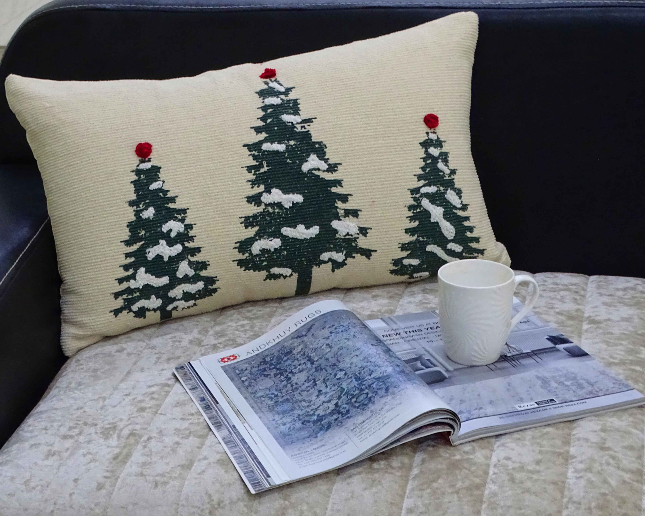 14" X 24" Red And Green Zippered Cotton Blend Christmas Tree Throw Pillow, photo 6