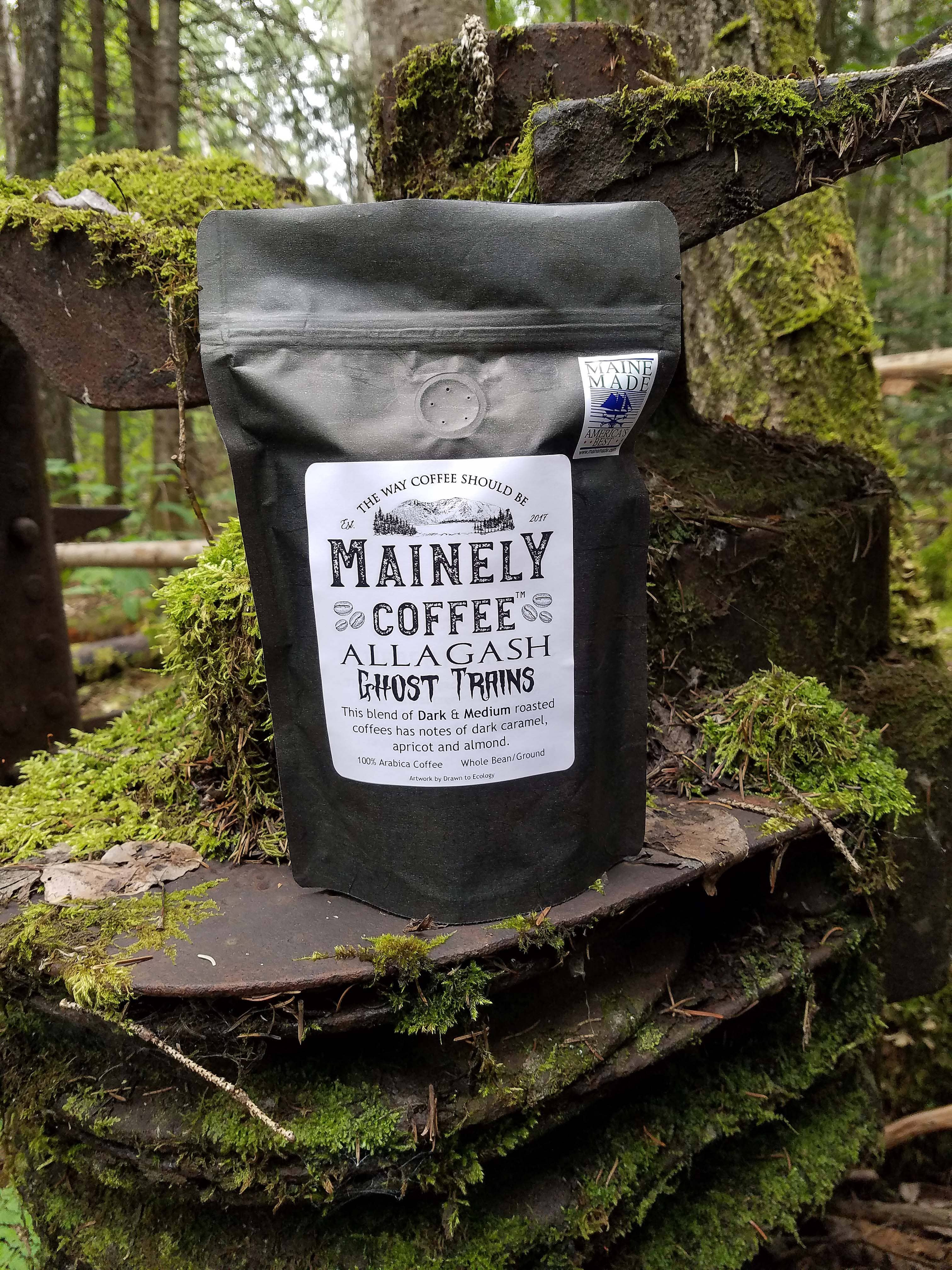 Coffee Blend Dark and Medium Roasted Rich Creamy Body with Strong Notes of Dark Caramel Apricot and Almond Suitable for French Press Cold Brew Aeropress Siphon
