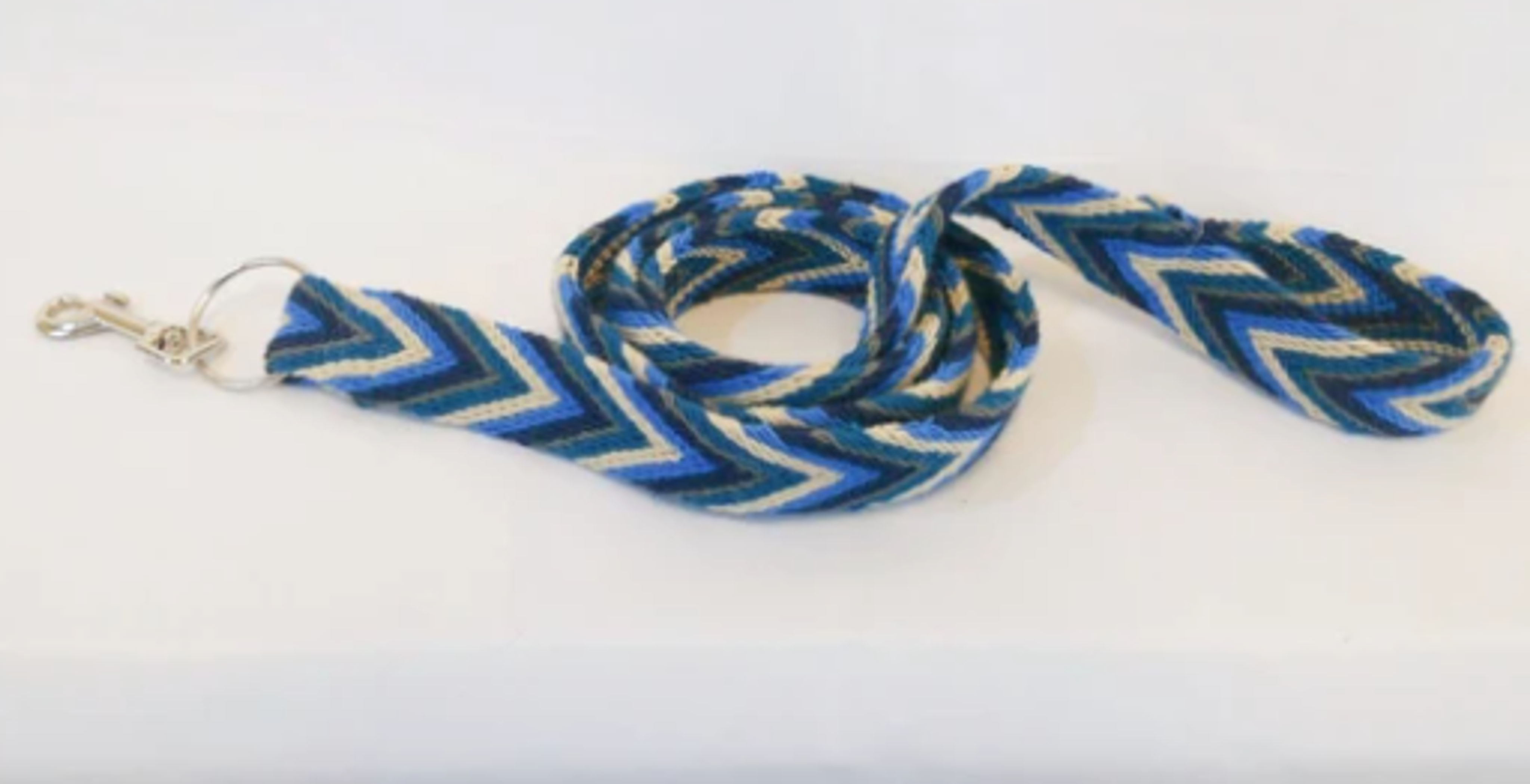 Blue Handmade Wayuu Pet Leash Image 1