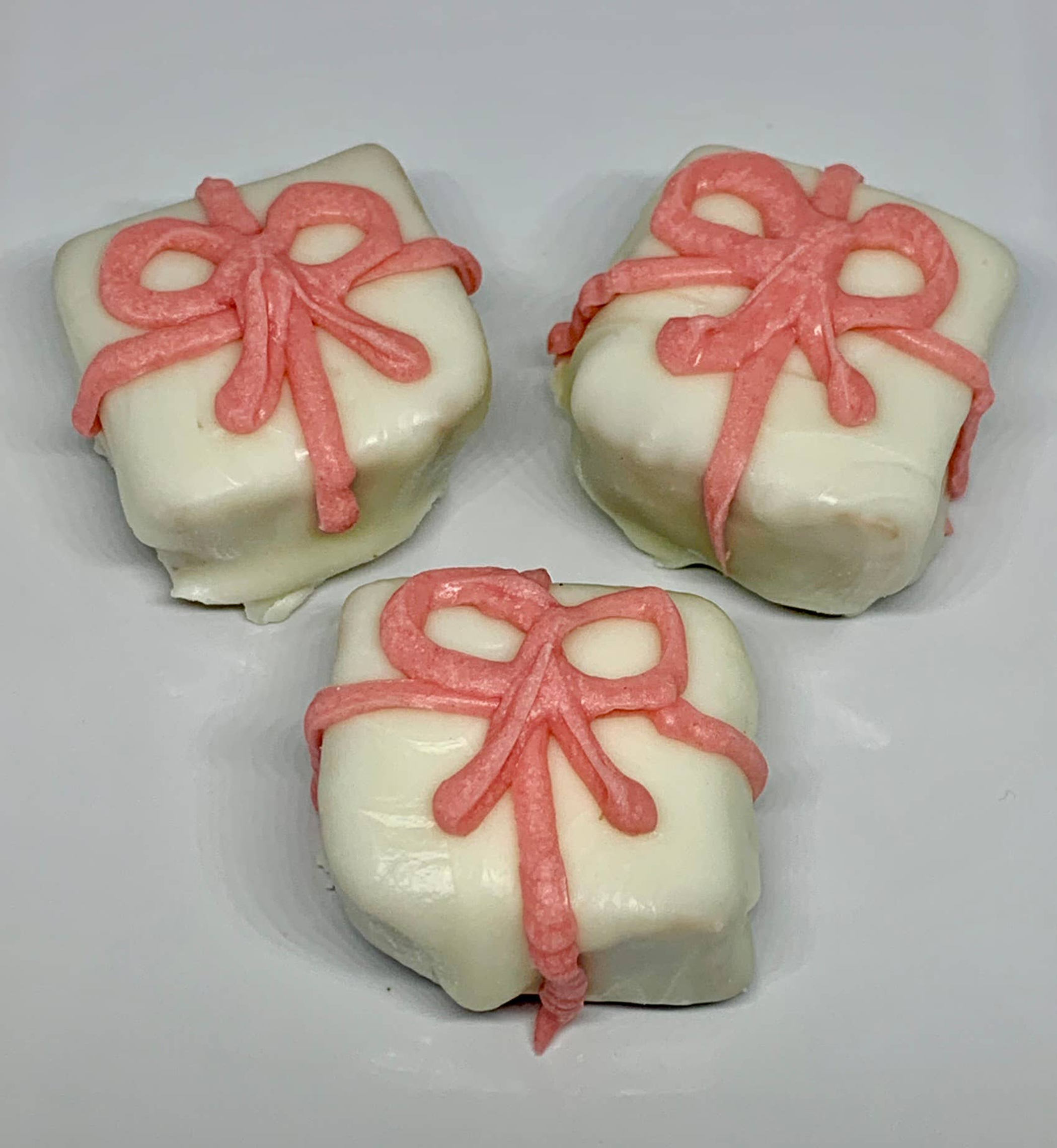 Vanilla Petit Fours Image 1