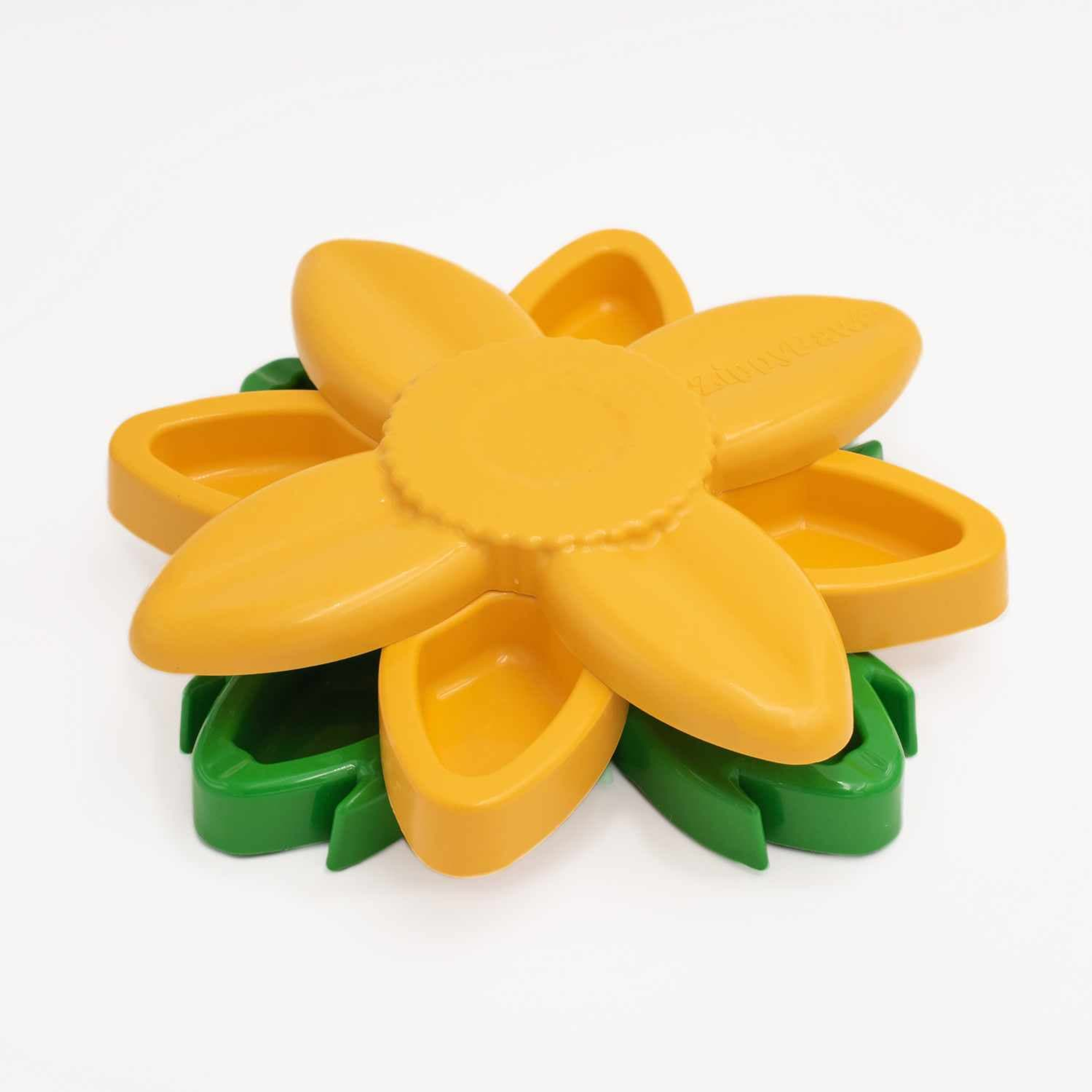 ZippyPaws SmartyPaws Puzzler - Sunflower Image 1