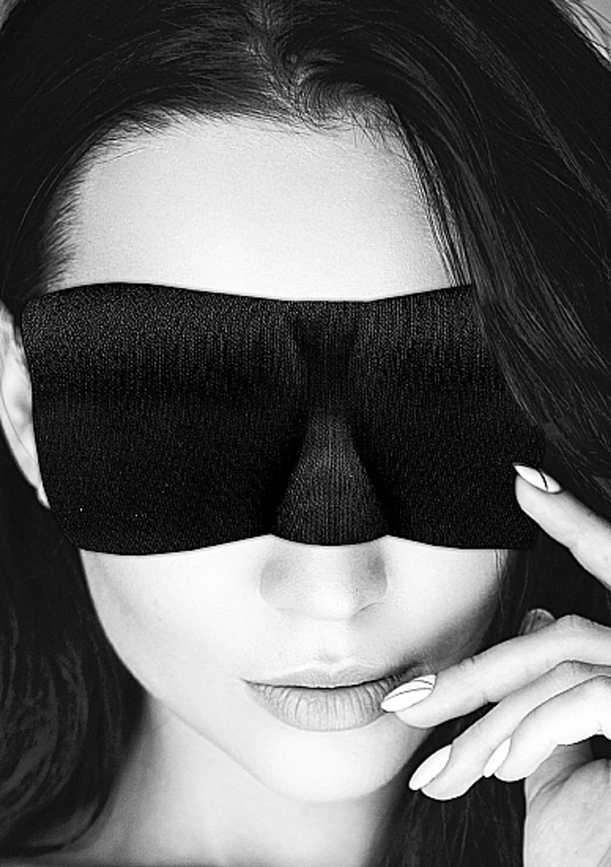 B&W Satin Curvy Eye Mask With Elastic Straps