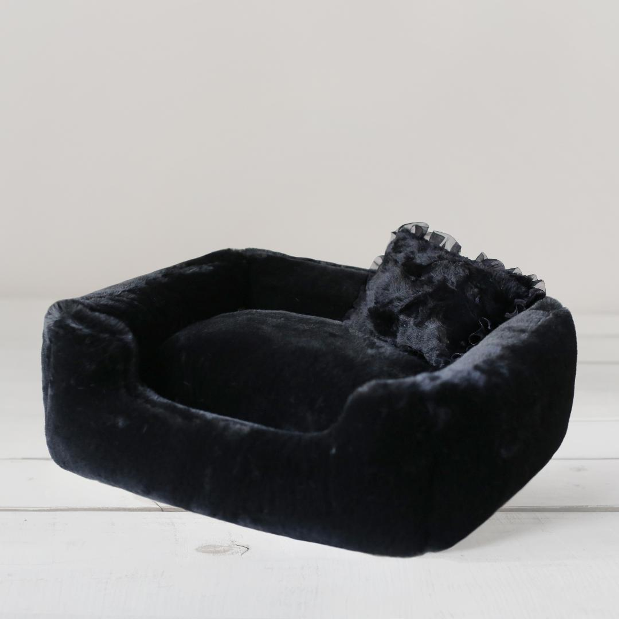 Divine Dog Bed Image 1