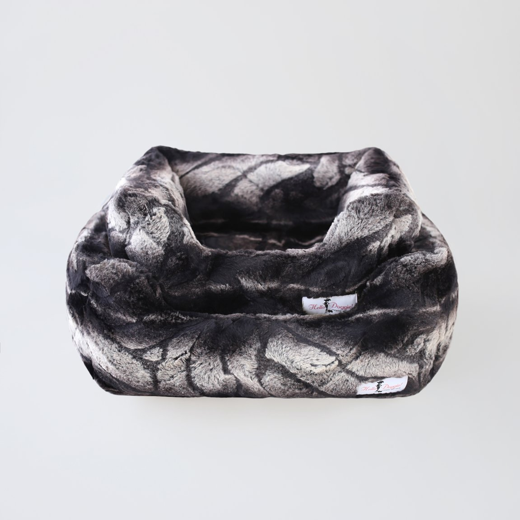 Deluxe Dog Bed Image 1