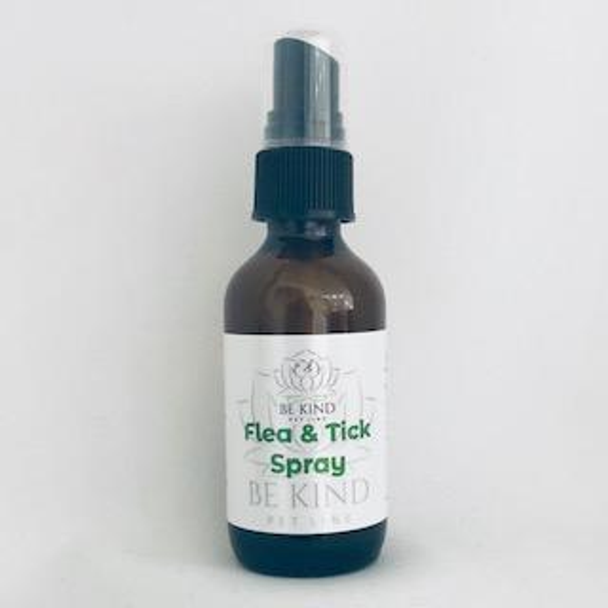 Flea and Tick Spray Image 1